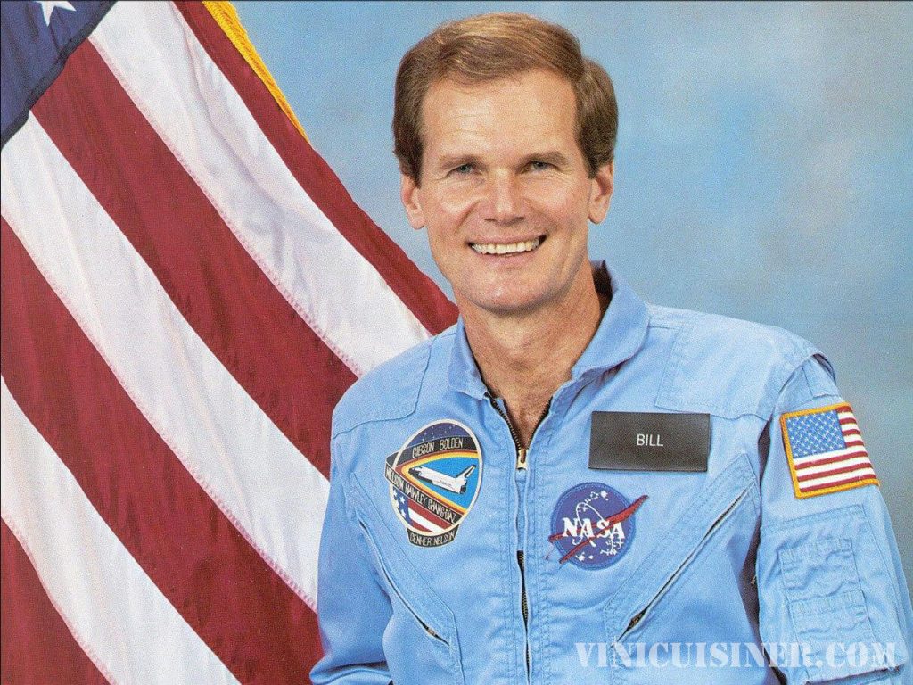 Biden เลือกอดีตวุฒิสมาชิก ที่บินในอวกาศเพื่อเป็นผู้นำ NASA ประธานาธิบดีJoe Bidenได้เลือกอดีตวุฒิสมาชิกจากฟลอริดาซึ่งบินบนกระสวยอวกาศ