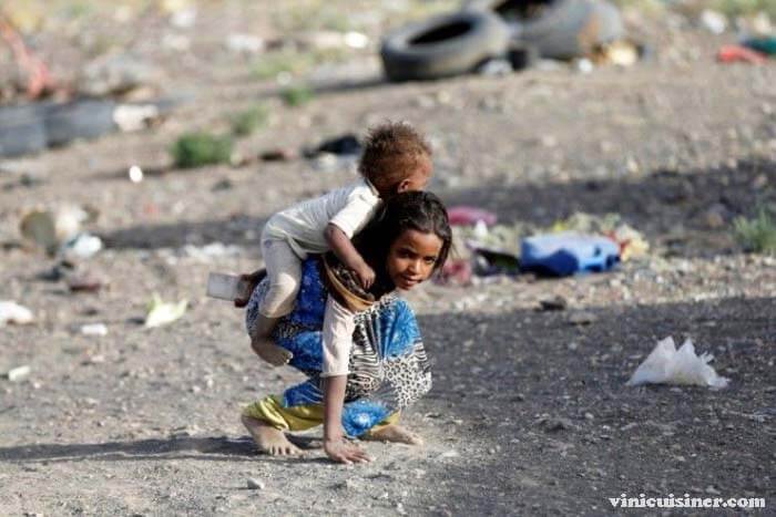 ชาวเยเมน 13 ล้านคนอาจเผชิญกับความอดอยาก หัวหน้า หน่วยงาน ด้านอาหาร ของสหประชาชาติ เตือนว่าชาวเยเมน 13 ล้านคนกำลังมุ่งหน้าไป