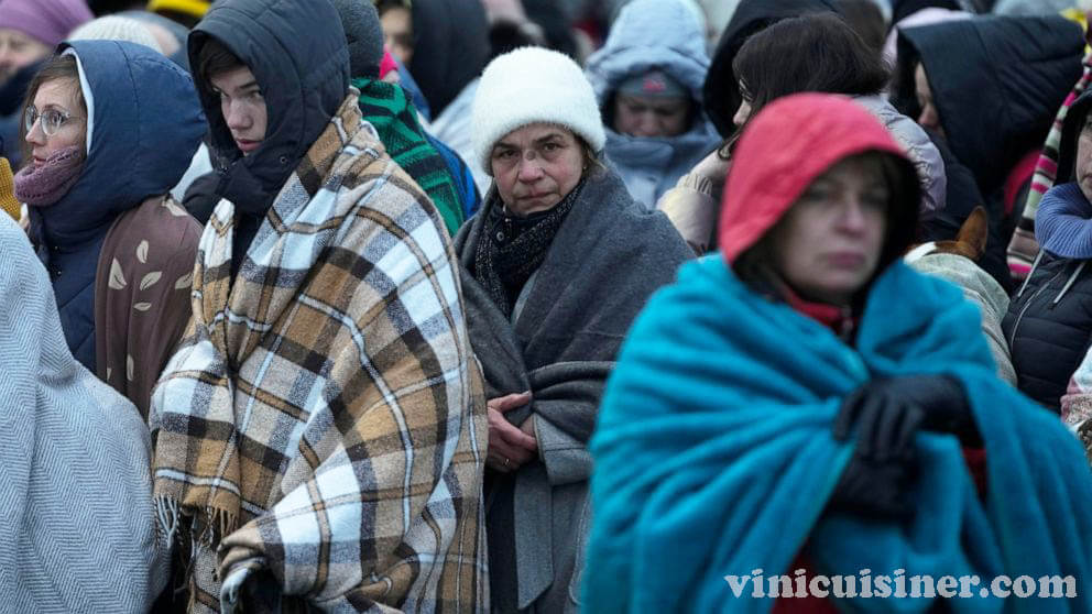 ผู้ลี้ภัย 4 ล้านคนหนีออกจากยูเครนแล้ว จำนวนผู้ที่หนีออกจากยูเครนนับตั้งแต่กองทหารรัสเซียบุกทะลวงทะลุ 4 ล้านคนแล้ว องค์การสหประชาชาติ